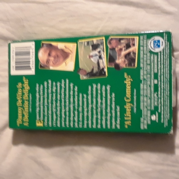 Renaissance Man touchstone home video VHS video tape - Picture 2 of 5